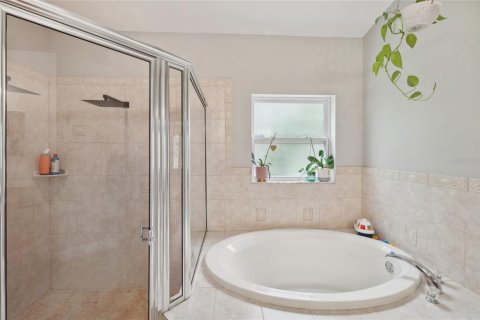 House in Weeki Wachee, Florida 4 bedrooms, 211.63 sq.m. № 1879344 - photo 26