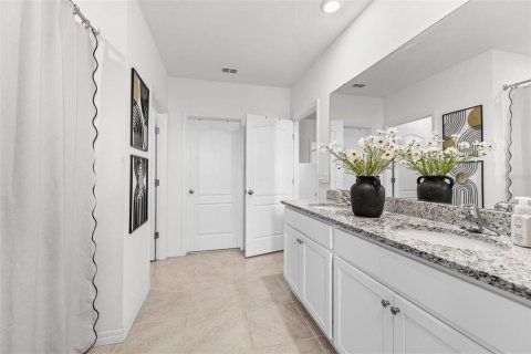 Casa en venta en Haines City, Florida, 5 dormitorios, 241.64 m2 № 2132346 - foto 29