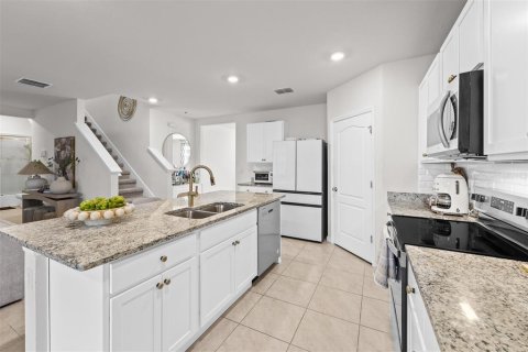 Casa en venta en Haines City, Florida, 5 dormitorios, 241.64 m2 № 2132346 - foto 14