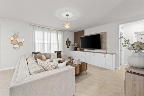 Casa en venta en Haines City, Florida, 5 dormitorios, 241.64 m2 № 2132346 - foto 9