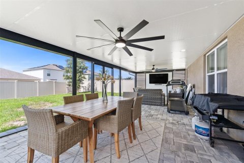 Casa en venta en Haines City, Florida, 5 dormitorios, 241.64 m2 № 2132346 - foto 4