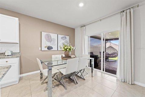 Casa en venta en Haines City, Florida, 5 dormitorios, 241.64 m2 № 2132346 - foto 15
