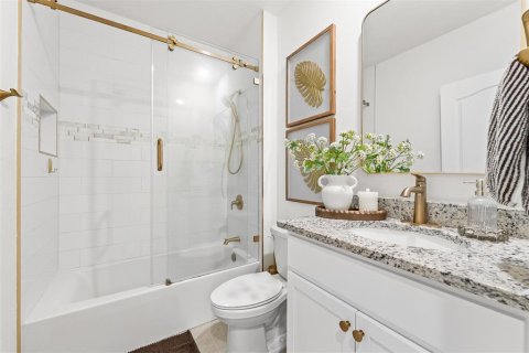 Casa en venta en Haines City, Florida, 5 dormitorios, 241.64 m2 № 2132346 - foto 21