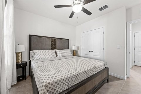 Casa en venta en Haines City, Florida, 5 dormitorios, 241.64 m2 № 2132346 - foto 20