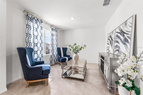 Casa en venta en Haines City, Florida, 5 dormitorios, 241.64 m2 № 2132346 - foto 17