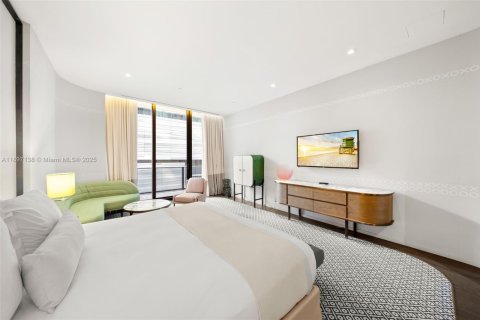 Купить кондоминиум в Майами, Флорида 58.62м2, № 2054478 - фото 3