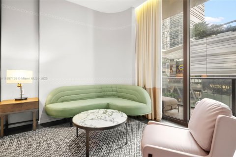 Купить кондоминиум в Майами, Флорида 58.62м2, № 2054478 - фото 4