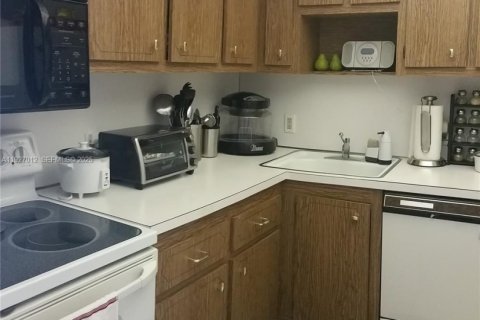 Condominio en venta en Aventura, Florida, 1 dormitorio, 70.14 m2 № 1986876 - foto 4