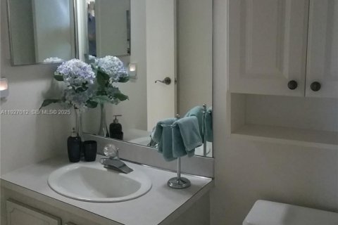 Condominio en venta en Aventura, Florida, 1 dormitorio, 70.14 m2 № 1986876 - foto 5