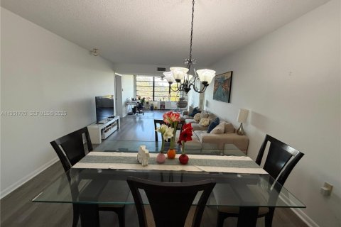 Copropriété à louer à Davie, Floride: 2 chambres, 128.67 m2 № 2026709 - photo 6