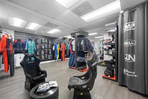 Propiedad comercial en venta en Doral, Florida № 2158393 - foto 5