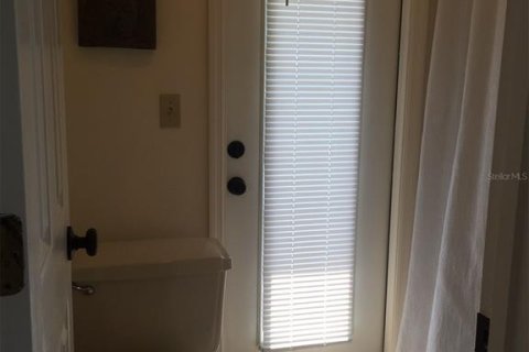Villa ou maison à louer à Orlando, Floride: 2 chambres, 136.47 m2 № 2433262 - photo 13