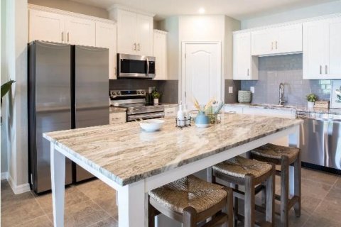 Townhouse in San Antonio, Florida 3 bedrooms, 152.27 sq.m. № 1911467 - photo 4