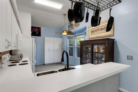 Villa ou maison à vendre à Bradenton, Floride: 3 chambres, 133.69 m2 № 2120706 - photo 15
