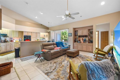 House in Coral Springs, Florida 4 bedrooms, 257.62 sq.m. № 1842430 - photo 9