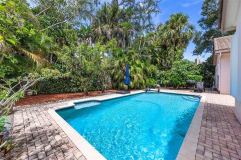 House in Coral Springs, Florida 4 bedrooms, 257.62 sq.m. № 1842430 - photo 18