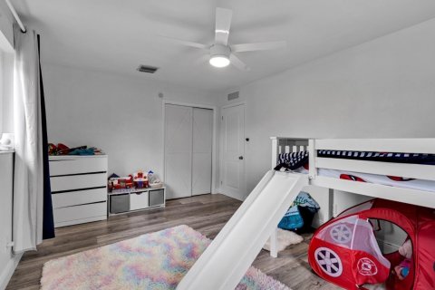 House in Hollywood, Florida 3 bedrooms, 137.5 sq.m. № 2174180 - photo 9