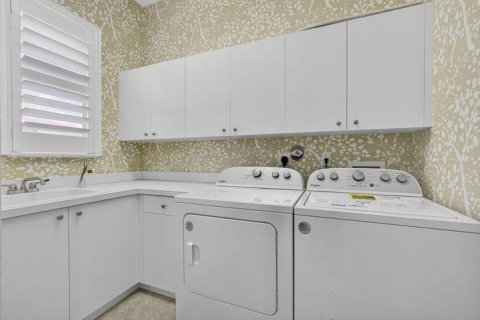 Condo in West Palm Beach, Florida, 3 bedrooms  № 2158628 - photo 30