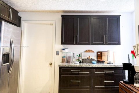 Adosado en alquiler en Weston, Florida, 2 dormitorios, 117.15 m2 № 1888317 - foto 8