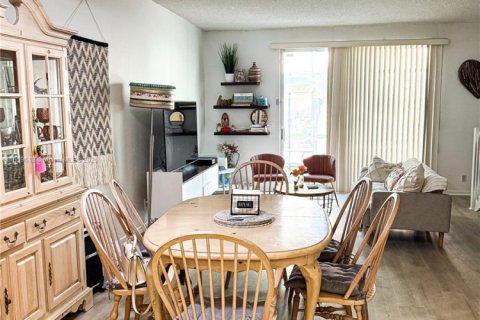 Adosado en alquiler en Weston, Florida, 2 dormitorios, 117.15 m2 № 1888317 - foto 14