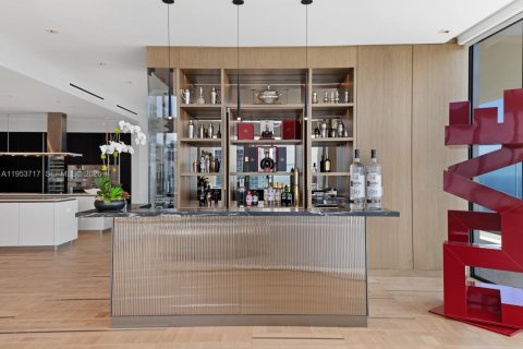 Купить кондоминиум в Санни-Айлс-Бич, Флорида 5 спален, 621.98м2, № 2020392 - фото 25