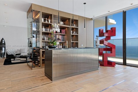 Купить кондоминиум в Санни-Айлс-Бич, Флорида 5 спален, 621.98м2, № 2020392 - фото 26