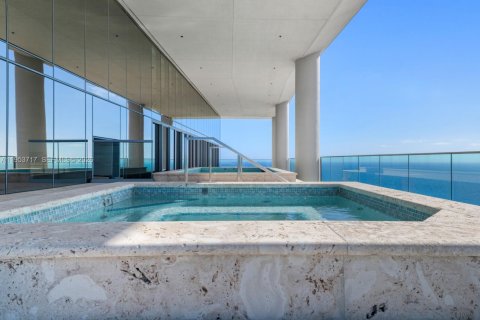 Купить кондоминиум в Санни-Айлс-Бич, Флорида 5 спален, 621.98м2, № 2020392 - фото 21