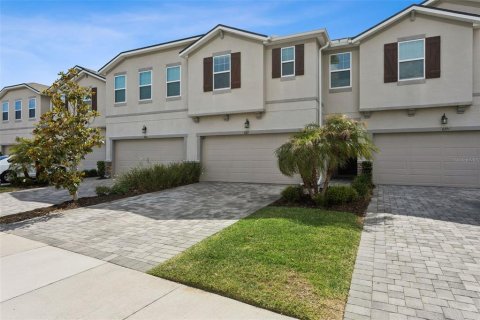 Townhouse in VOLANTI in Lutz, Florida 4 bedrooms, 240.25 sq.m. № 2201355 - photo 3