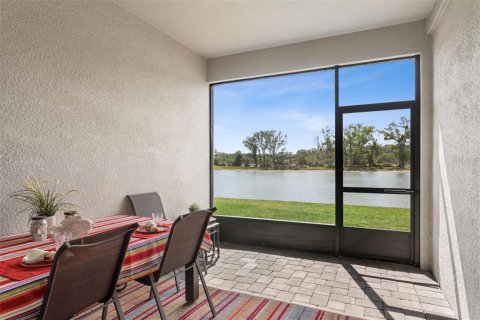 Townhouse in VOLANTI in Lutz, Florida 4 bedrooms, 240.25 sq.m. № 2201355 - photo 30