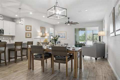 Townhouse in VOLANTI in Lutz, Florida 4 bedrooms, 240.25 sq.m. № 2201355 - photo 6