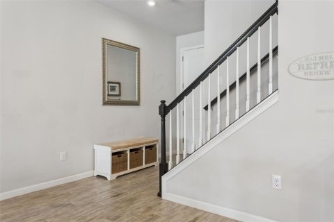 Townhouse in VOLANTI in Lutz, Florida 4 bedrooms, 240.25 sq.m. № 2201355 - photo 4