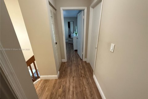 Adosado en venta en Coral Springs, Florida, 2 dormitorios, 119.29 m2 № 1802771 - foto 11