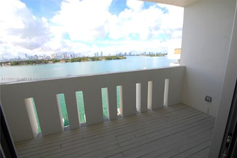 Condominio en venta en Miami Beach, Florida, 1 dormitorio, 83.61 m2 № 1984687 - foto 6