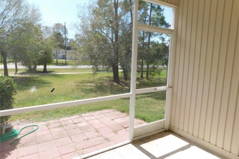 Townhouse in Tampa, Florida 2 bedrooms, 106.47 sq.m. № 2209257 - photo 19