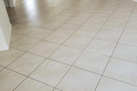 Villa ou maison à louer à Miami, Floride: 4 chambres, 185.8 m2 № 2188492 - photo 8