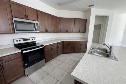 Casa en alquiler en Lakeland, Florida, 4 dormitorios, 184.23 m2 № 2100598 - foto 8