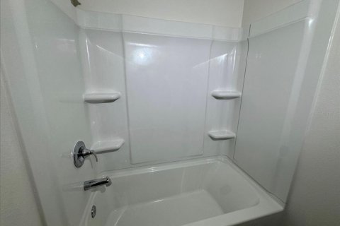 Casa en alquiler en Lakeland, Florida, 4 dormitorios, 184.23 m2 № 2100598 - foto 14