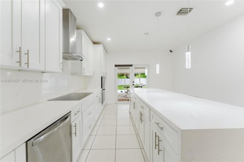 Villa ou maison à vendre à Miami, Floride: 4 chambres, 154.68 m2 № 2006534 - photo 18