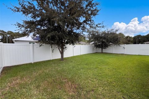 Villa ou maison à vendre à Palm Bay, Floride: 3 chambres, 166.2 m2 № 2426846 - photo 23
