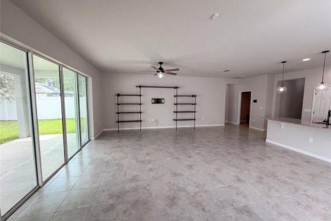 Villa ou maison à vendre à Palm Bay, Floride: 3 chambres, 166.2 m2 № 2426846 - photo 8