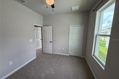 Villa ou maison à vendre à Palm Bay, Floride: 3 chambres, 166.2 m2 № 2426846 - photo 18