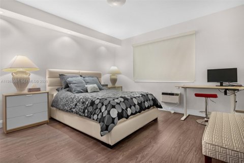 Condominio en venta en Miami Beach, Florida, 1 dormitorio, 55.74 m2 № 2186437 - foto 19