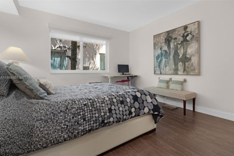 Condominio en venta en Miami Beach, Florida, 1 dormitorio, 55.74 m2 № 2186437 - foto 17