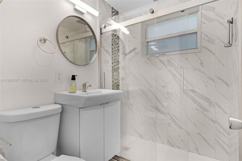 Condominio en venta en Miami Beach, Florida, 1 dormitorio, 55.74 m2 № 2186437 - foto 24