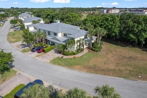 Купить виллу или дом в Сент-Луси, Флорида 4 спальни, 170.38м2, № 1999046 - фото 16