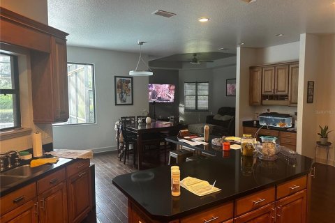 Villa ou maison à louer à Ocala, Floride: 3 chambres, 327.48 m2 № 2395571 - photo 5