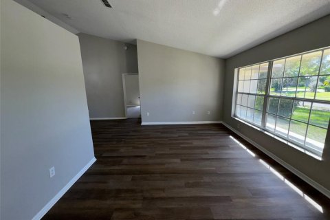 House in Orlando, Florida 4 bedrooms, 206.71 sq.m. № 1721244 - photo 4
