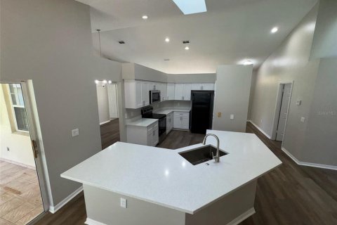 House in Orlando, Florida 4 bedrooms, 206.71 sq.m. № 1721244 - photo 11