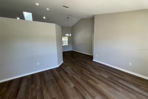House in Orlando, Florida 4 bedrooms, 206.71 sq.m. № 1721244 - photo 8