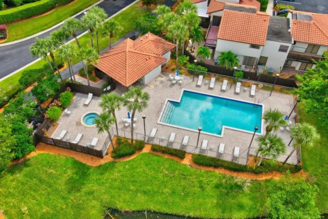 Condo in Boca Raton, Florida, 2 bedrooms  № 991682 - photo 1